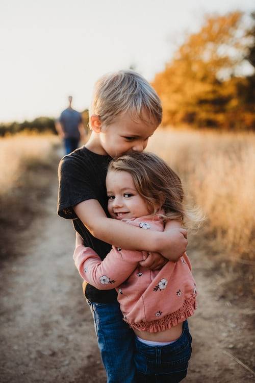 siblings photography ideas 4